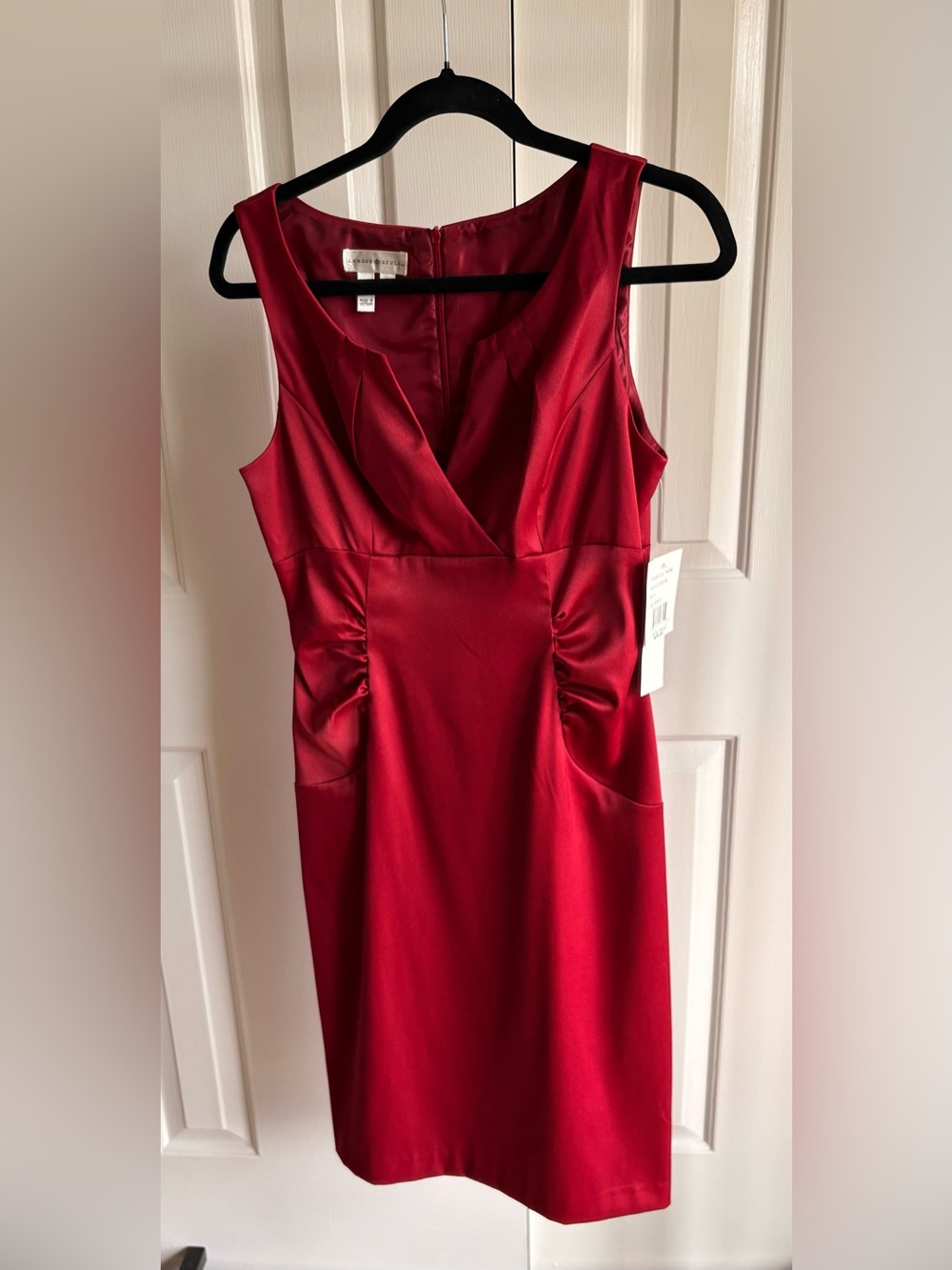 London Style Sleeveless Red Midi Sheath Dress